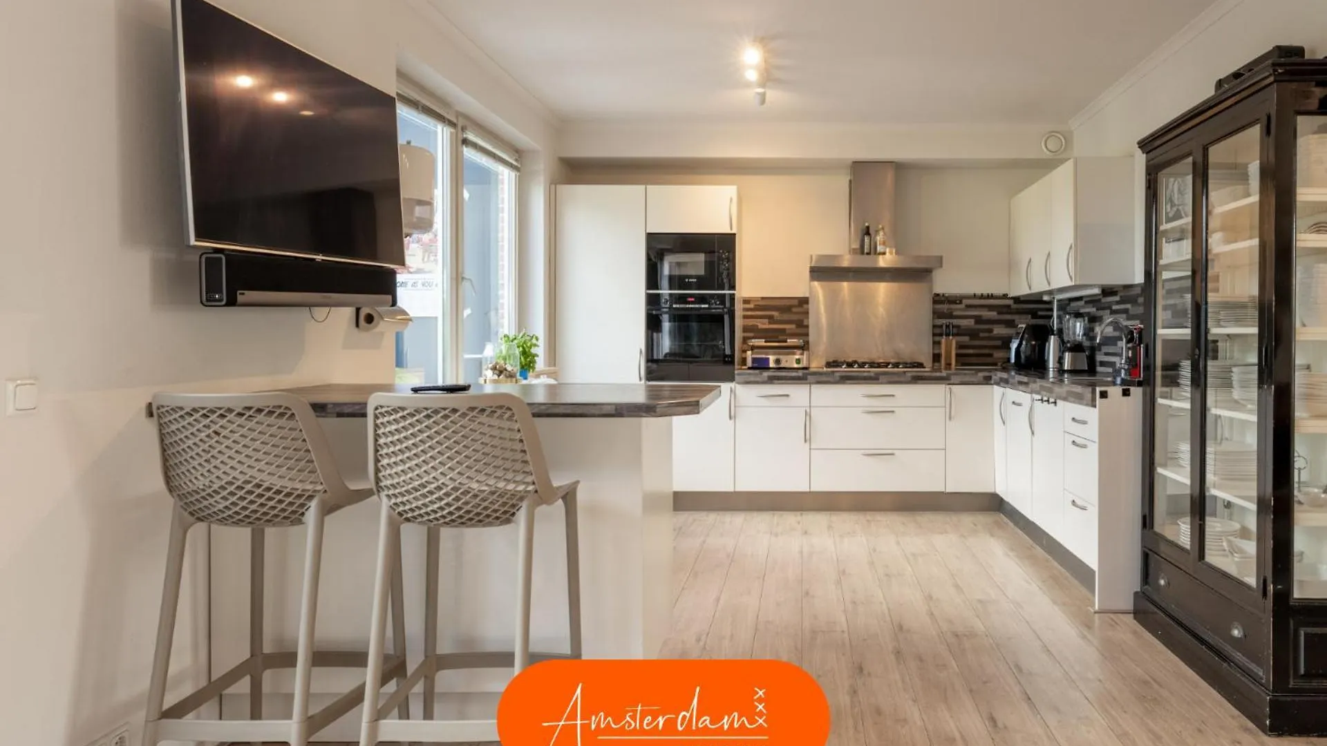 Amsterdam Group Stay - 26 Beds - Jacuzzi & Sauna Zwanenburg